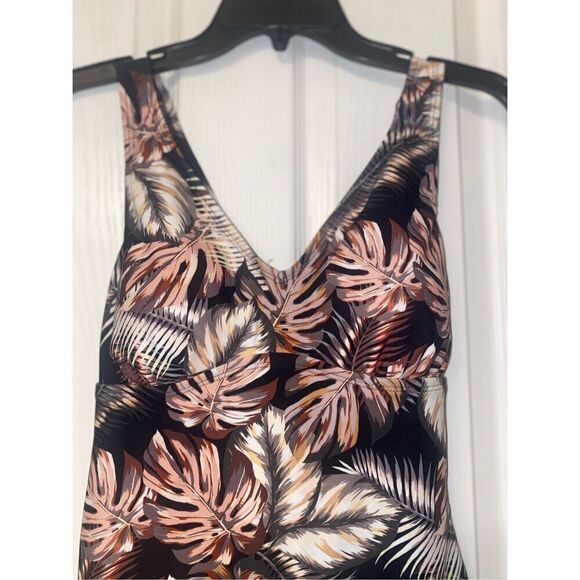 Hurley One Piece Swim Suit S/P “Scattered Palm” V-Neck Crisscross Back UPF 50 - Picture 9 of 14